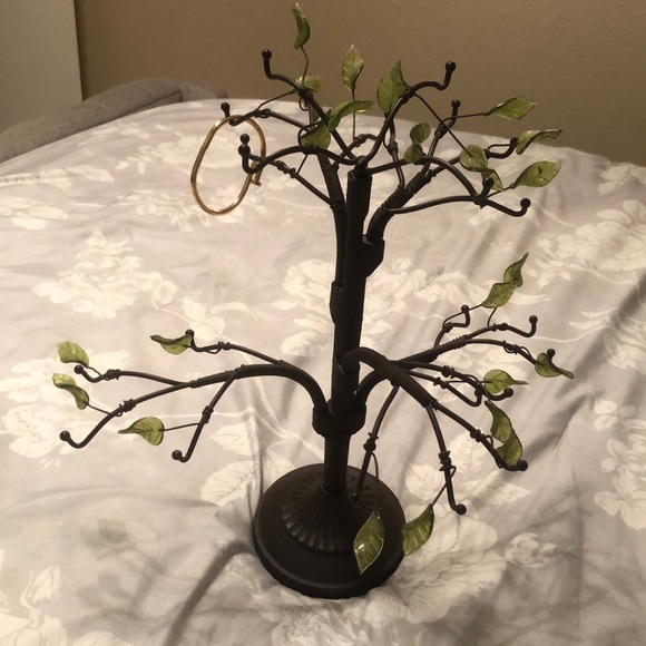 Other - Beautiful jewelry tree display